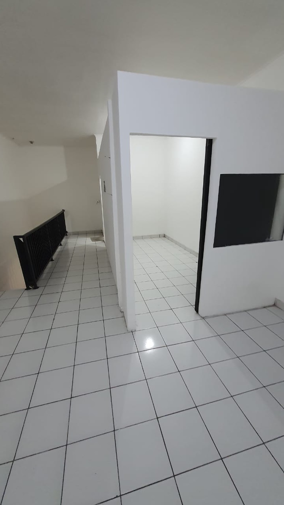 Ruko Siap Pakai Di Ruko Mutiara Karawaci Kota Tangerang