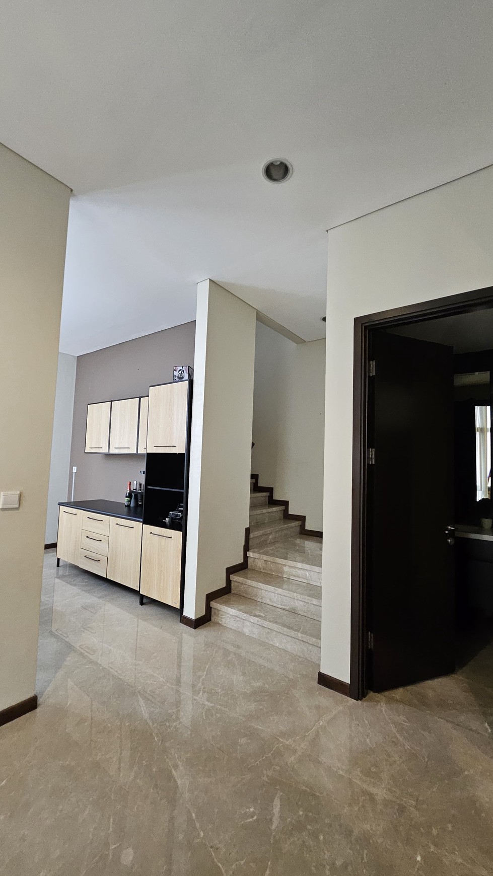 Rumah Bagus Di Nava Park , Lake Wood BSD Tangerang Selatan