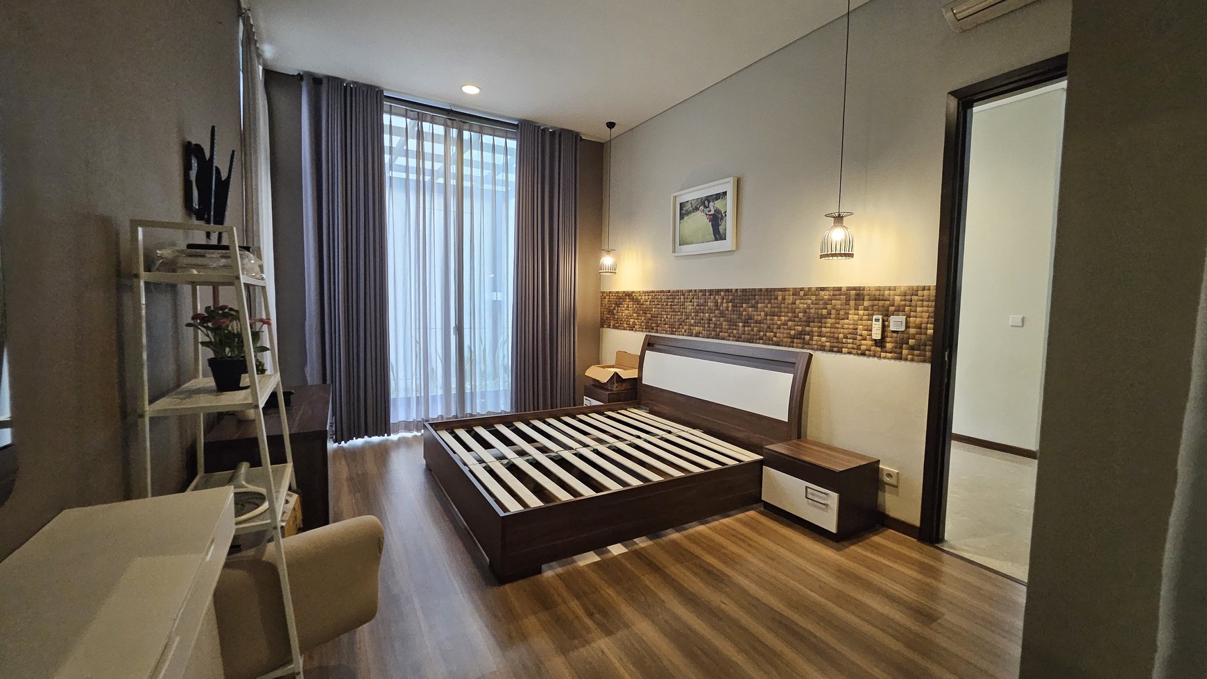 Rumah Bagus Di Nava Park , Lake Wood BSD Tangerang Selatan