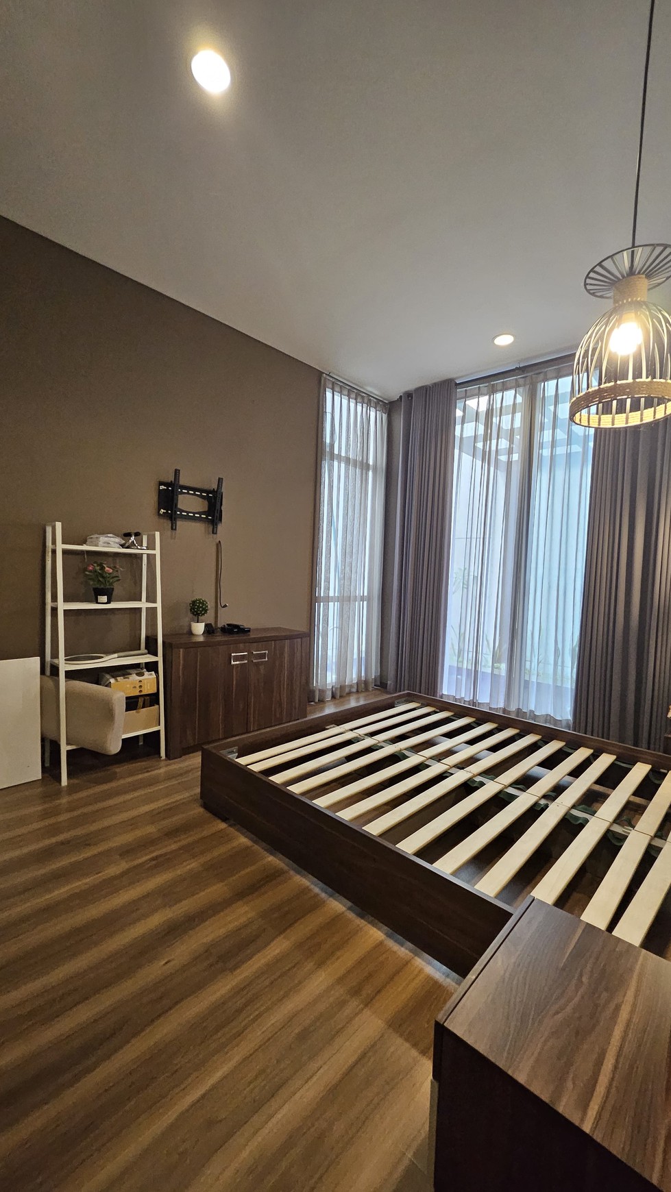 Rumah Bagus Di Nava Park , Lake Wood BSD Tangerang Selatan