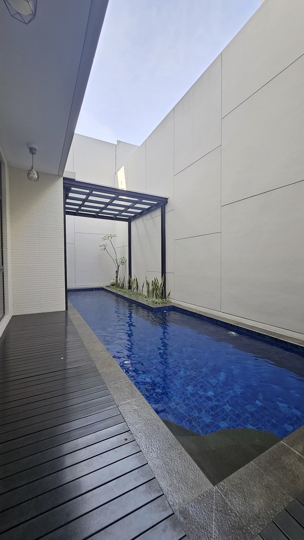 Rumah Bagus Di Nava Park , Lake Wood BSD Tangerang Selatan