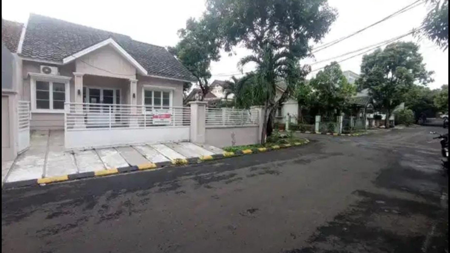 Rumah Bagus Di Villa Dago, Cluster Parangtritis Pamulang