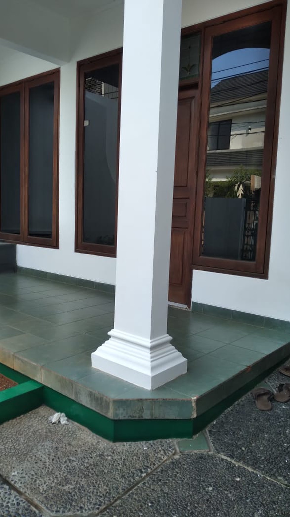 Rumah Bagus Di Jl Deltasari Kebayoran Baru Jakarta Selatan