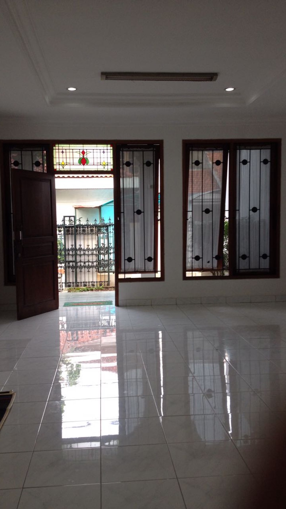 Rumah Bagus Di Jl Deltasari Kebayoran Baru Jakarta Selatan