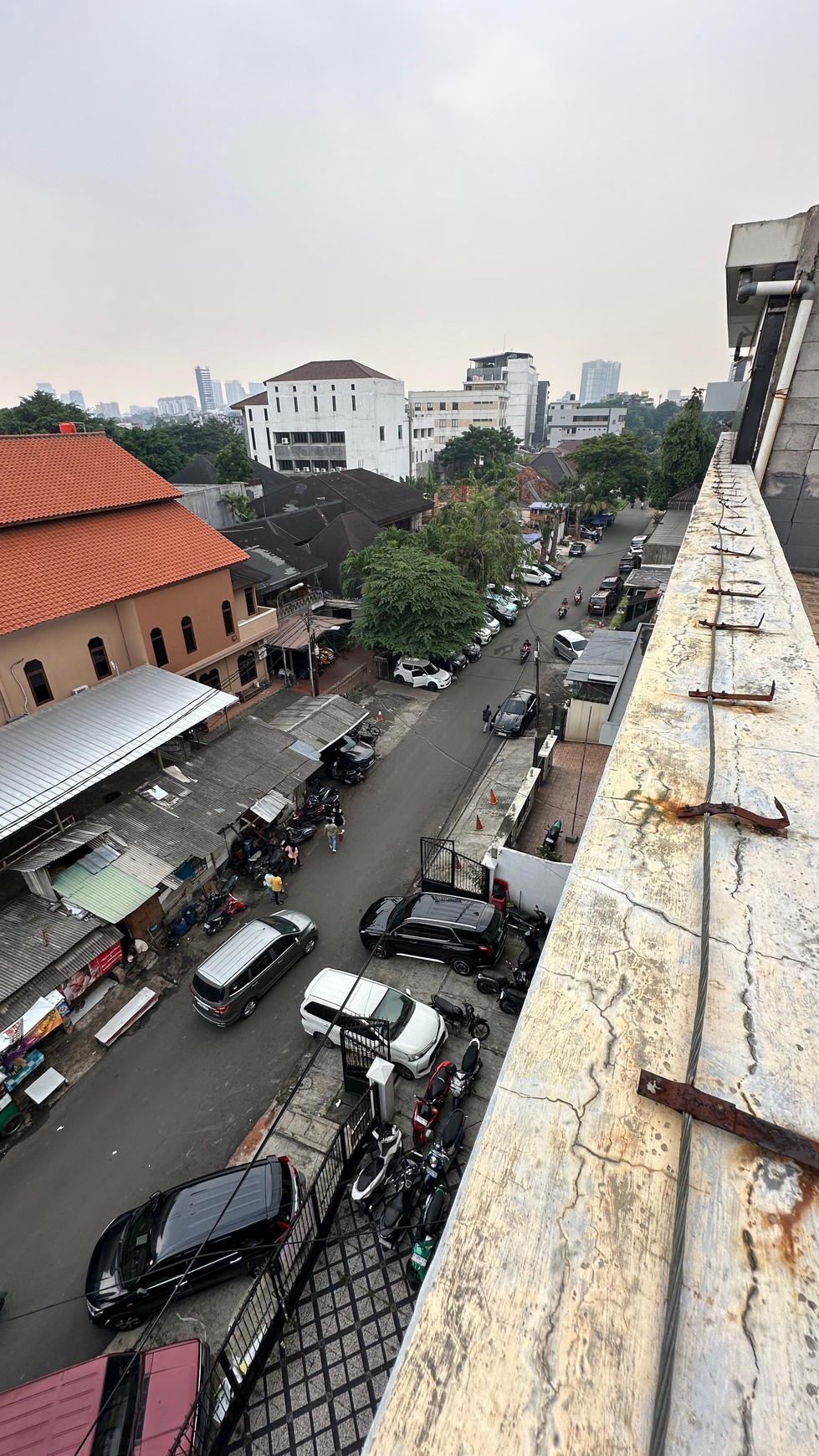 RUKO 4 lantai di Jl Padang, Setiabudi, Jakarta Selatan