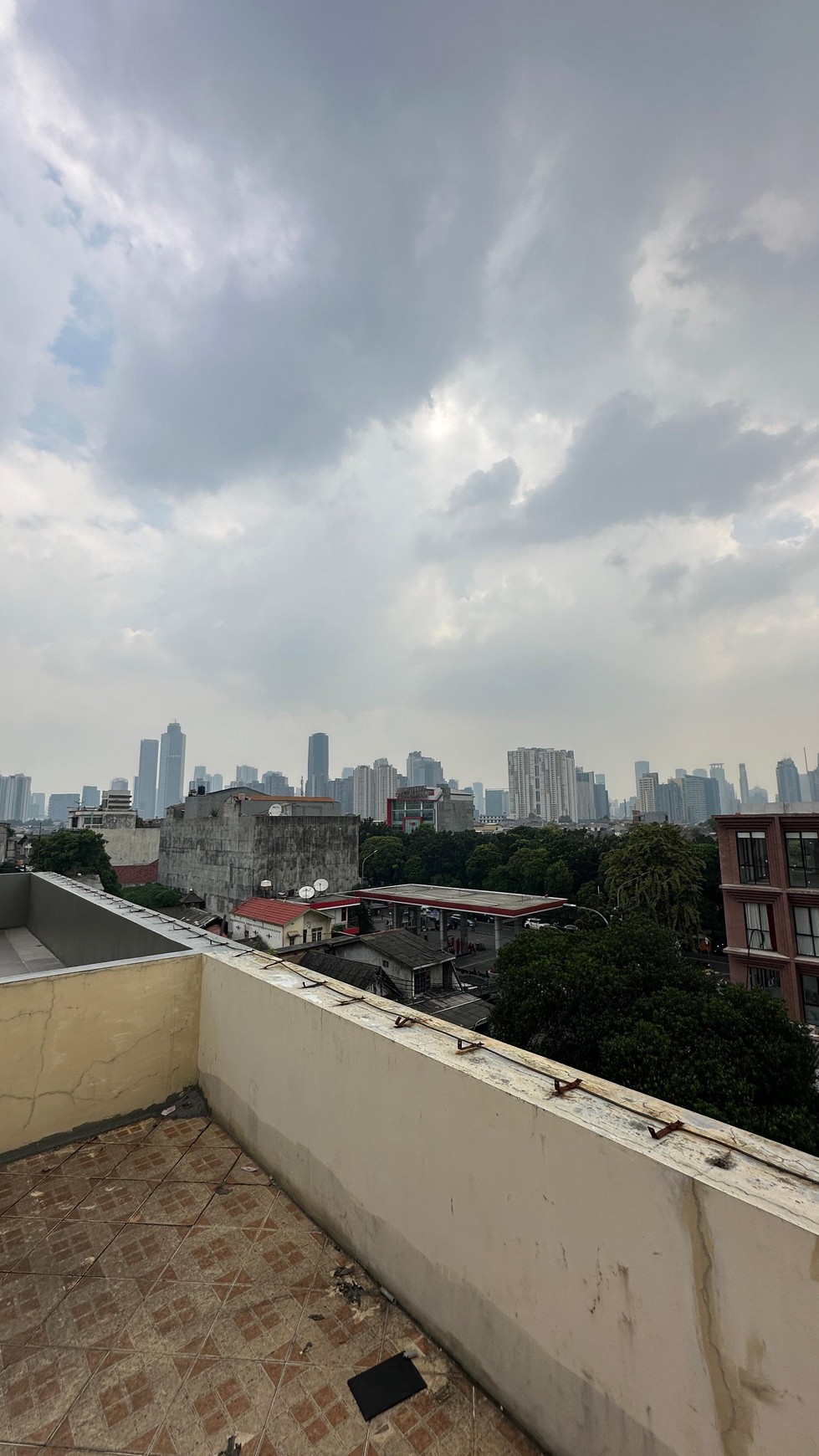 RUKO 4 lantai di Jl Padang, Setiabudi, Jakarta Selatan