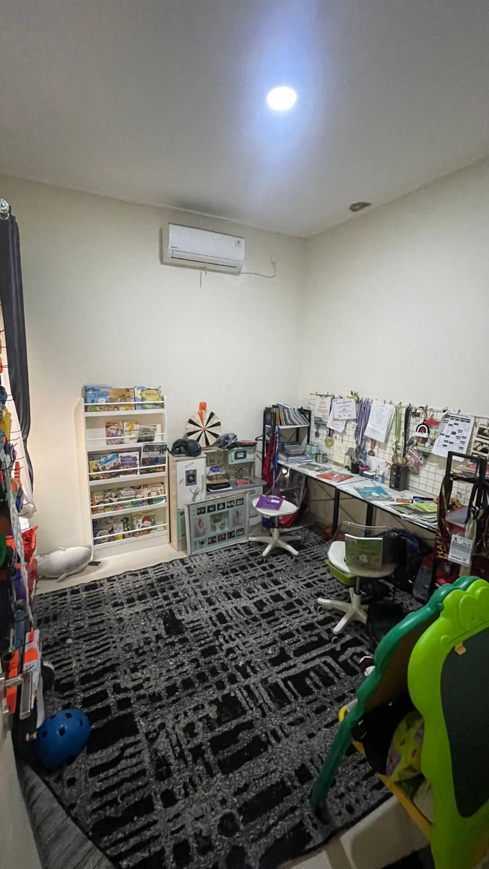 Rumah di cluster Adam Malik Cileduk Tangeran...