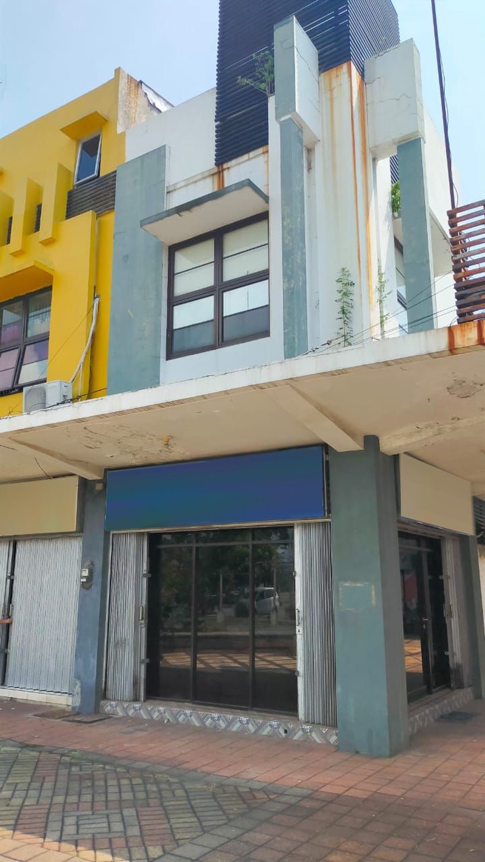 Ruko Hoek Murah Cocok Untuk Kantor di Harapan Indah