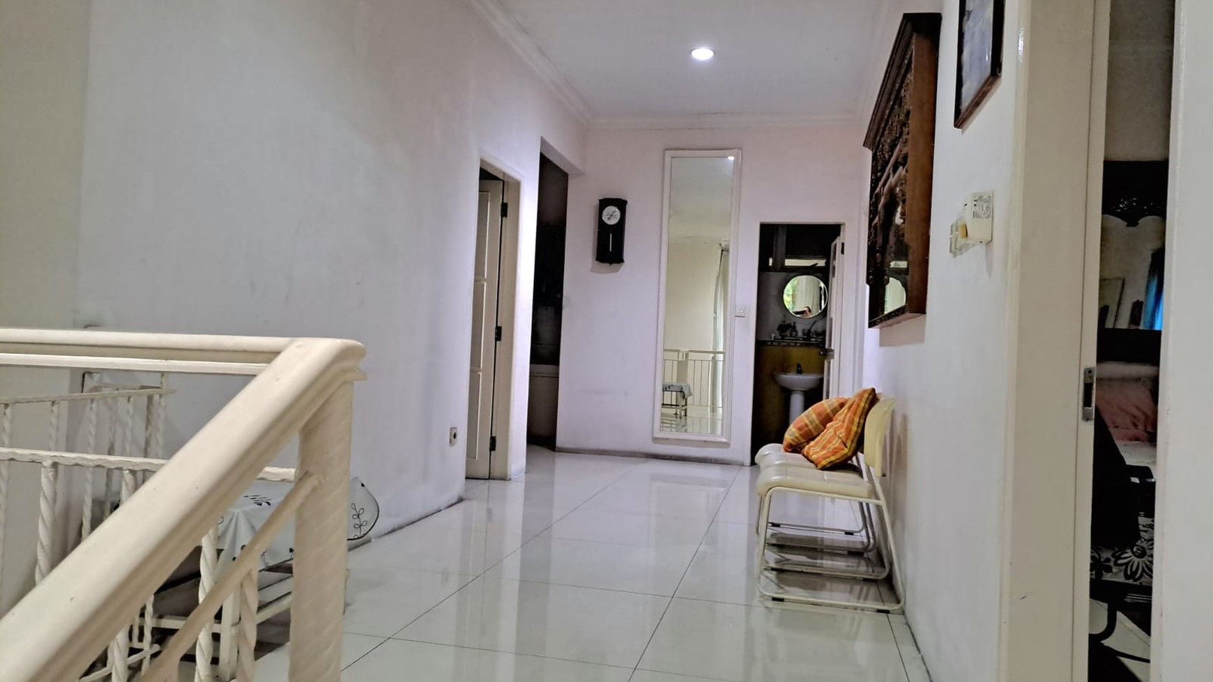 Rumah 2 Lantai Giri Loka BSD