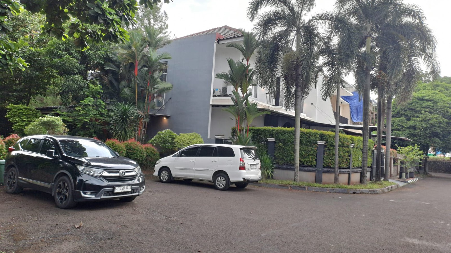 Rumah 2 Lantai Giri Loka BSD