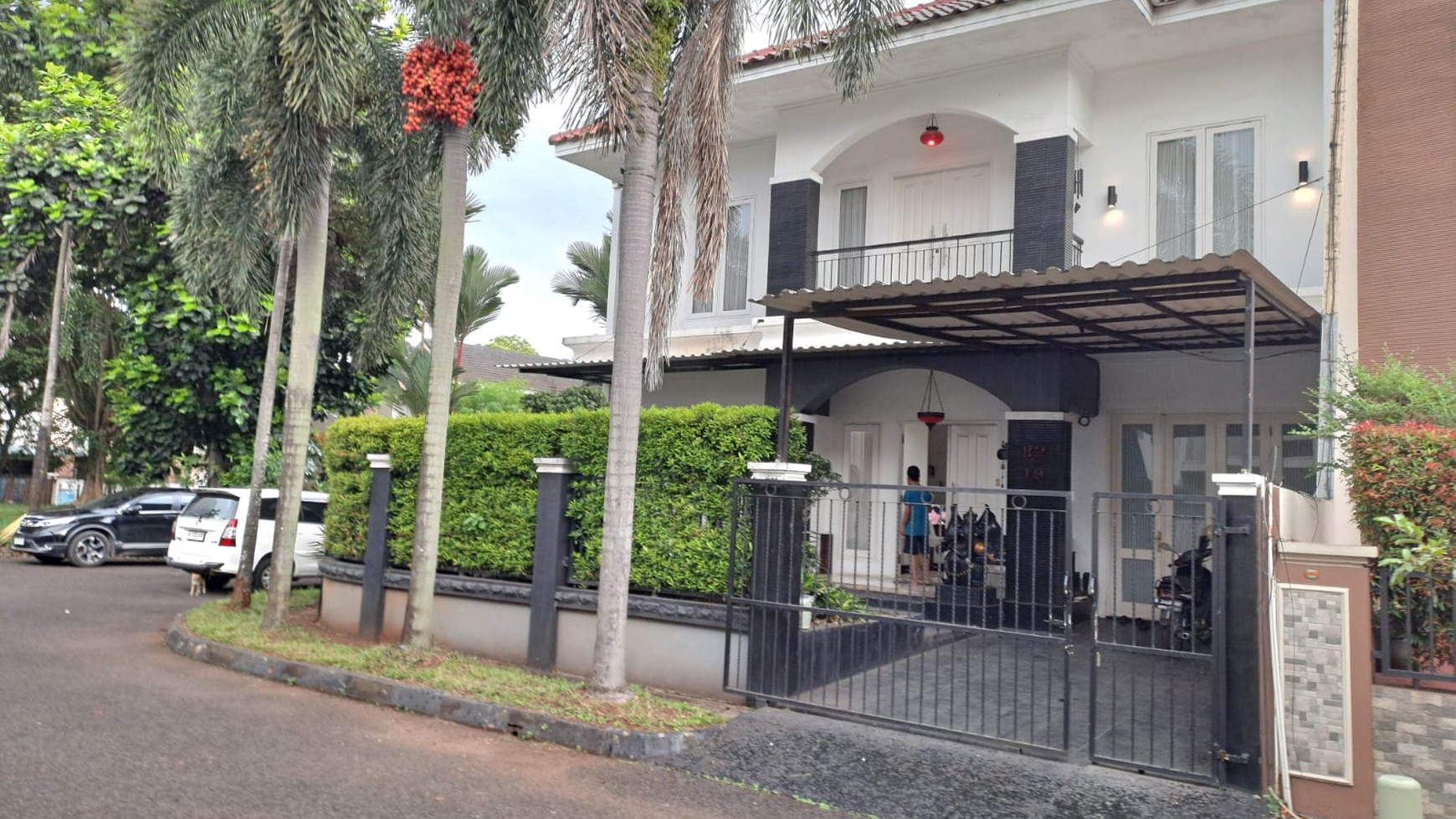 Rumah 2 Lantai Giri Loka BSD