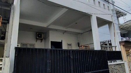 Dijual murah rumah di JL. Kecak - kelapa Gading Jakarta 