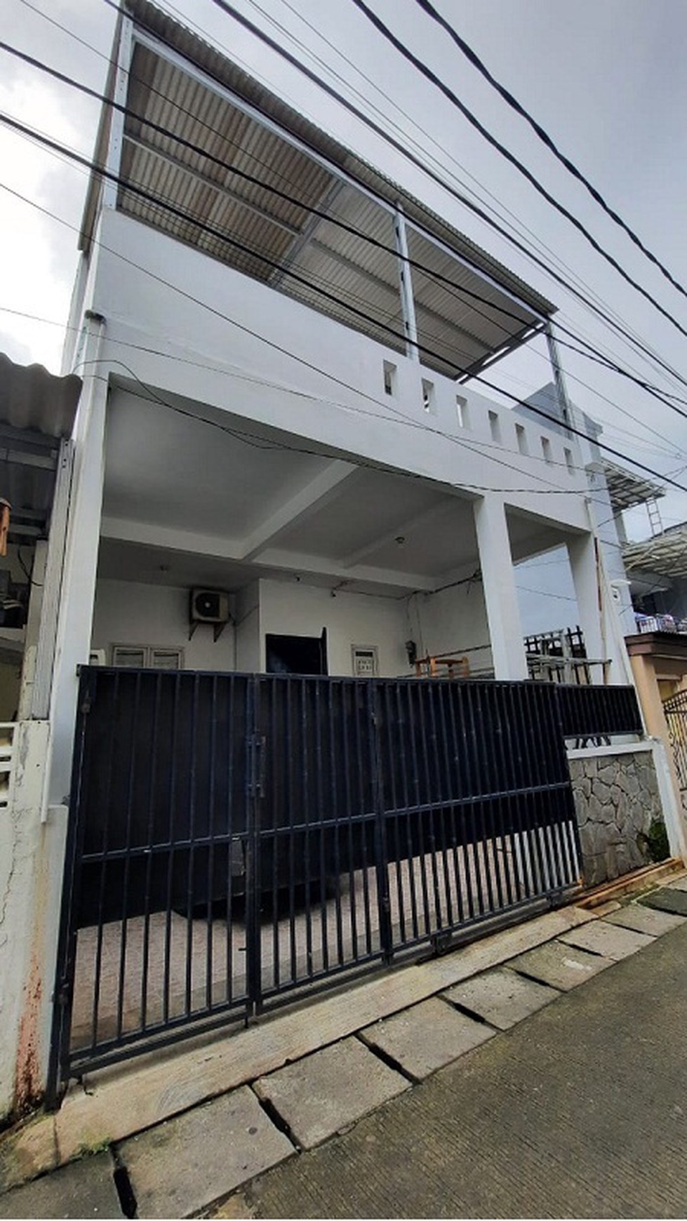 Dijual murah rumah di JL. Kecak - kelapa Gading Jakarta