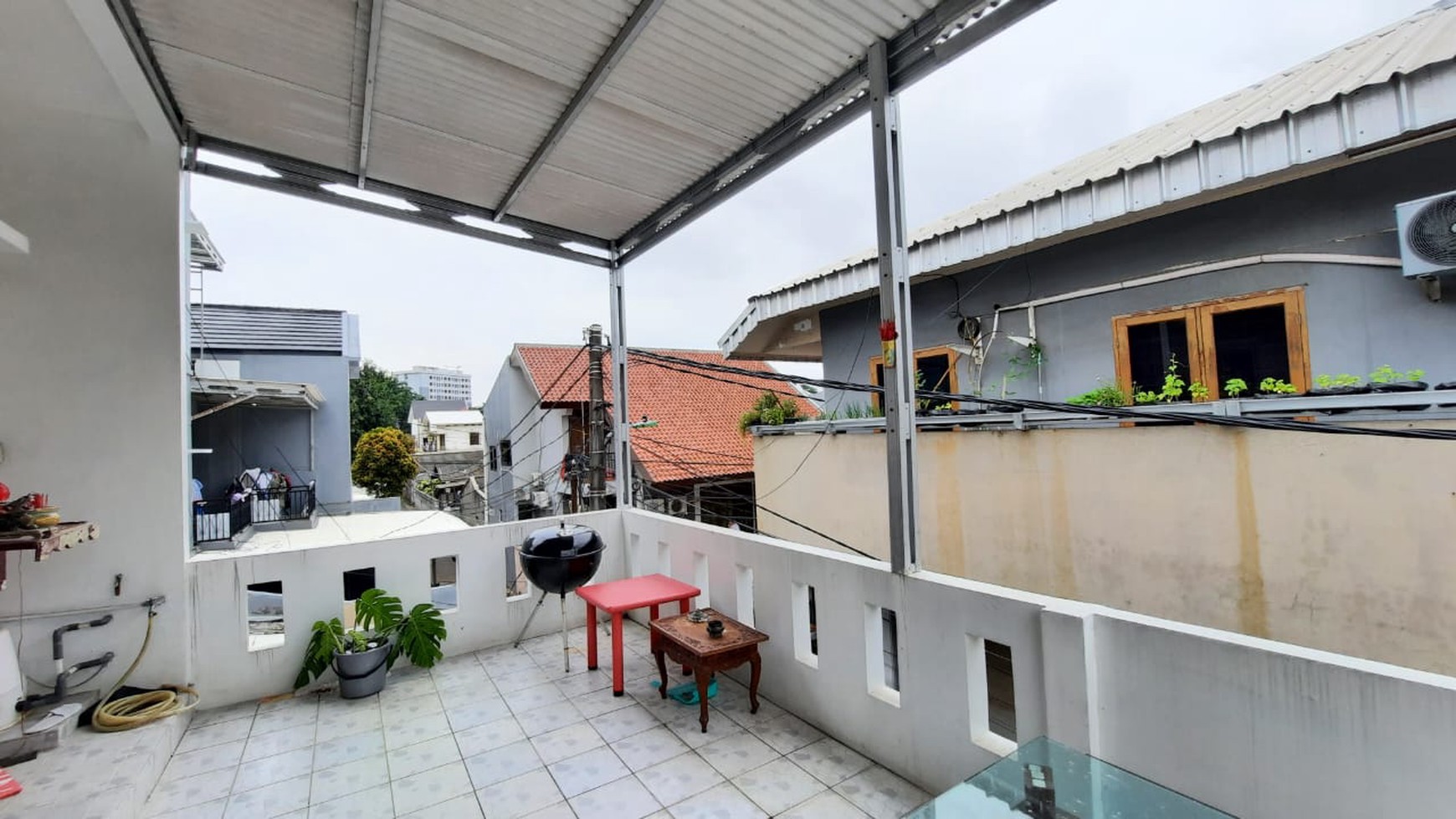 Dijual murah rumah di JL. Kecak - kelapa Gading Jakarta