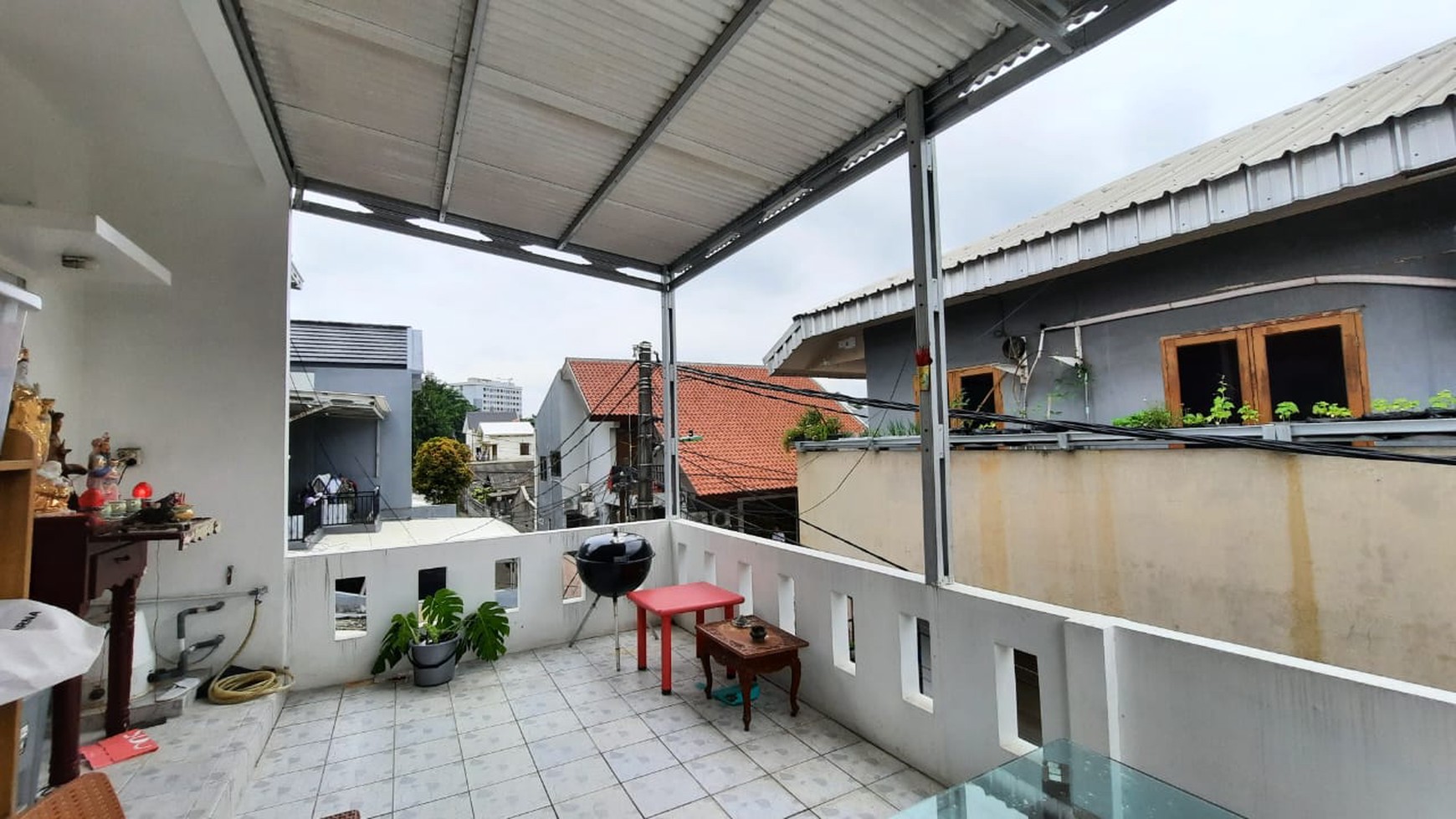 Dijual murah rumah di JL. Kecak - kelapa Gading Jakarta