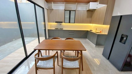 Rumah Cantik 2 lantai di Nara Village Gading Serpong