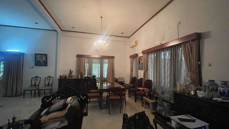 Dijual Rumah Nyaman dan Asri di Kebayoran Baru, Jakarta Selatan