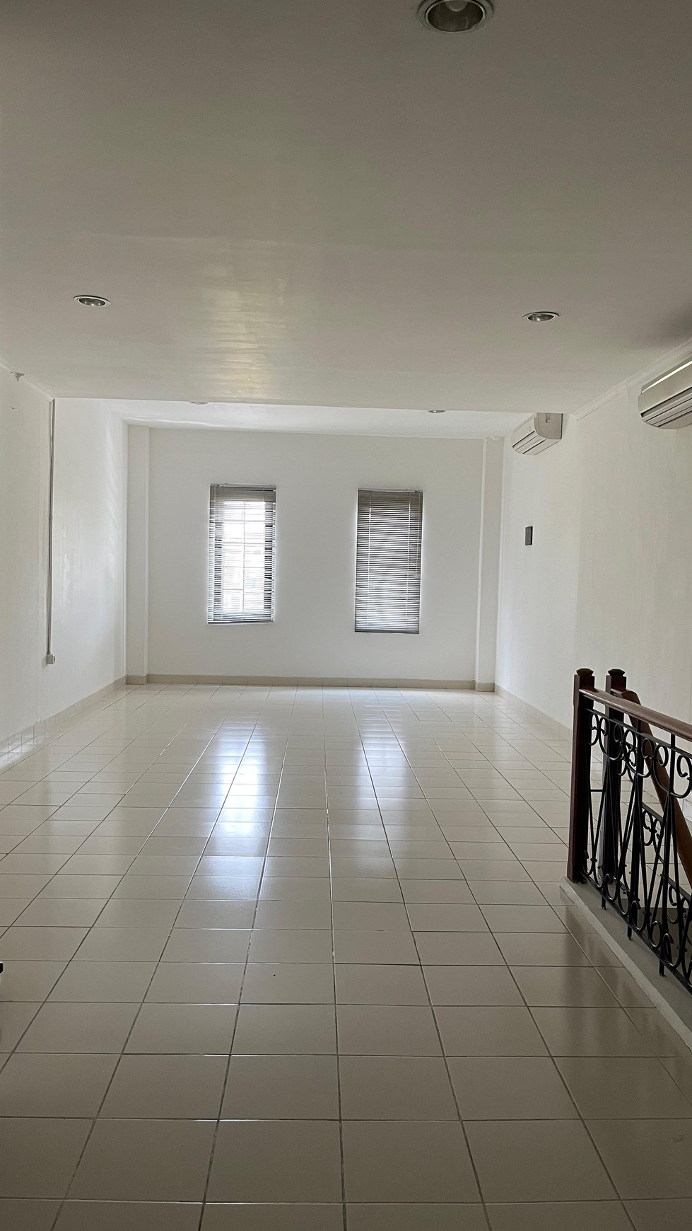 Best Price - Ruko Murah Hadap Boulevard Kota Wisata