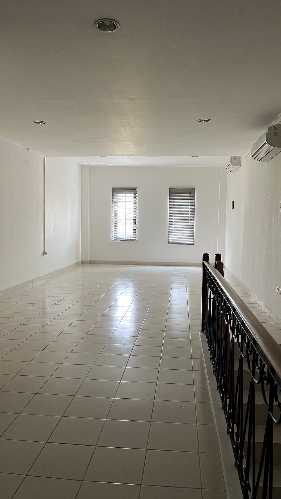 Best Price - Ruko Murah Hadap Boulevard Kota Wisata