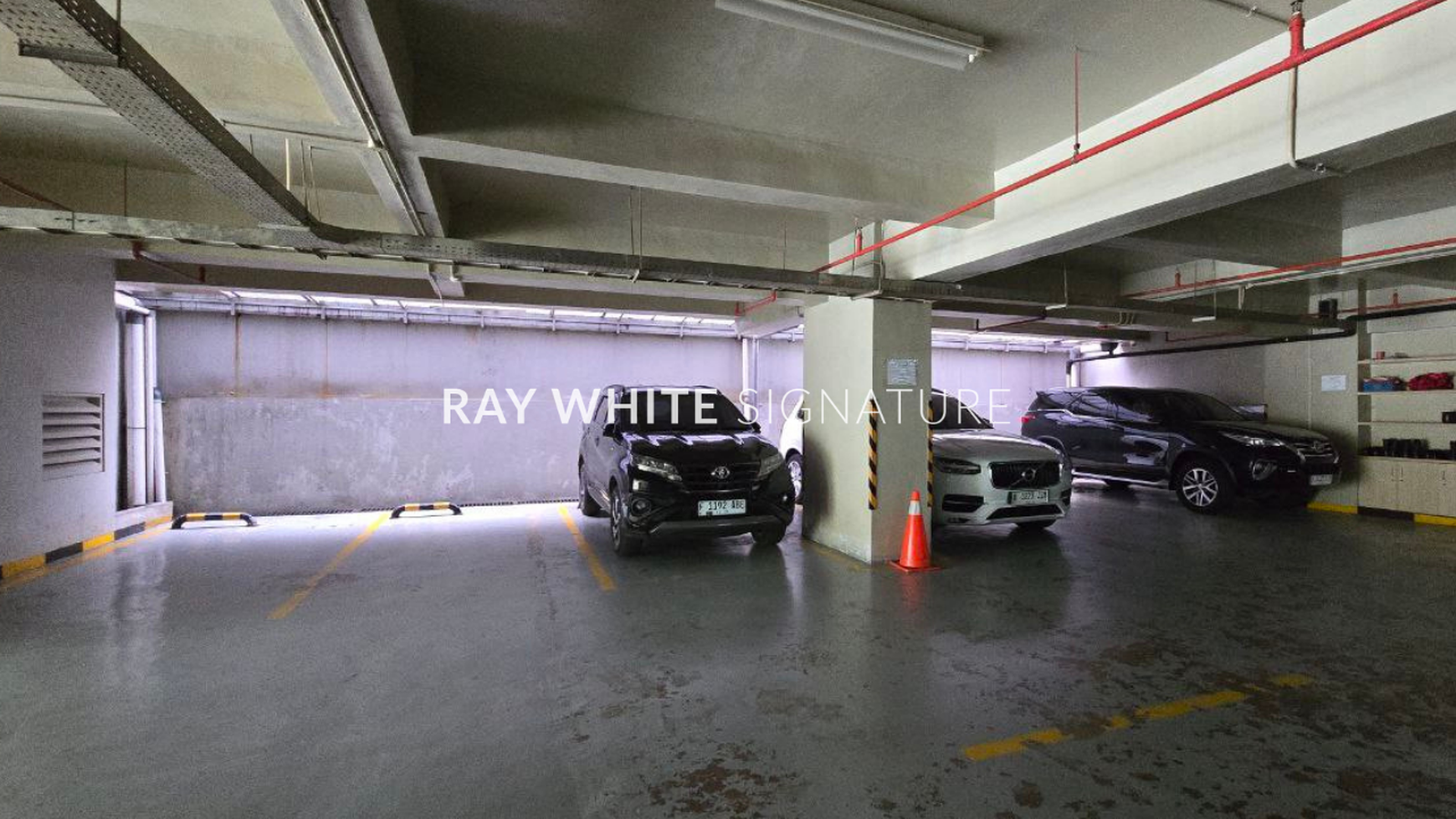 Dijual Gedung Komersil dengan Area Office dan Service Apartement di Kebayoran baru