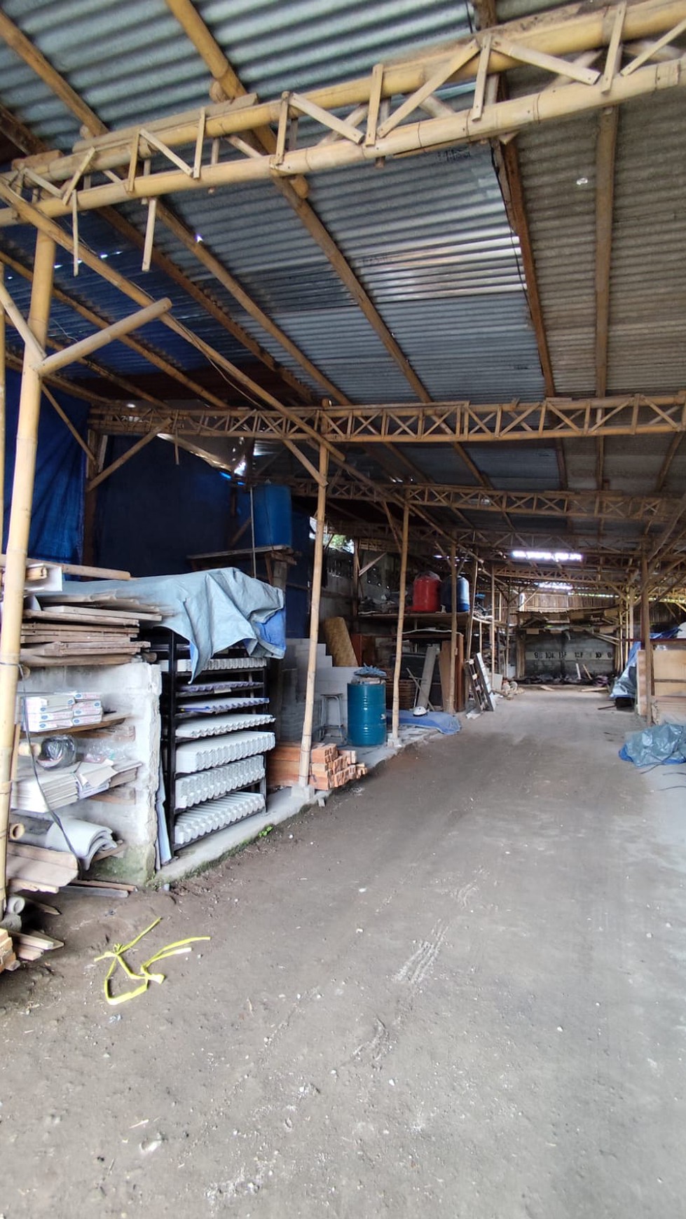Disewakan Tanah Pekarangan 1212 Meter Persegi Lokasi Dekat Terminal Condongcatur