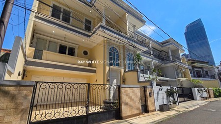 Dijual Rumah 4 Lantai Siap Huni di Jalan Setiabudi VI Cocok untuk Kantor atau Kost