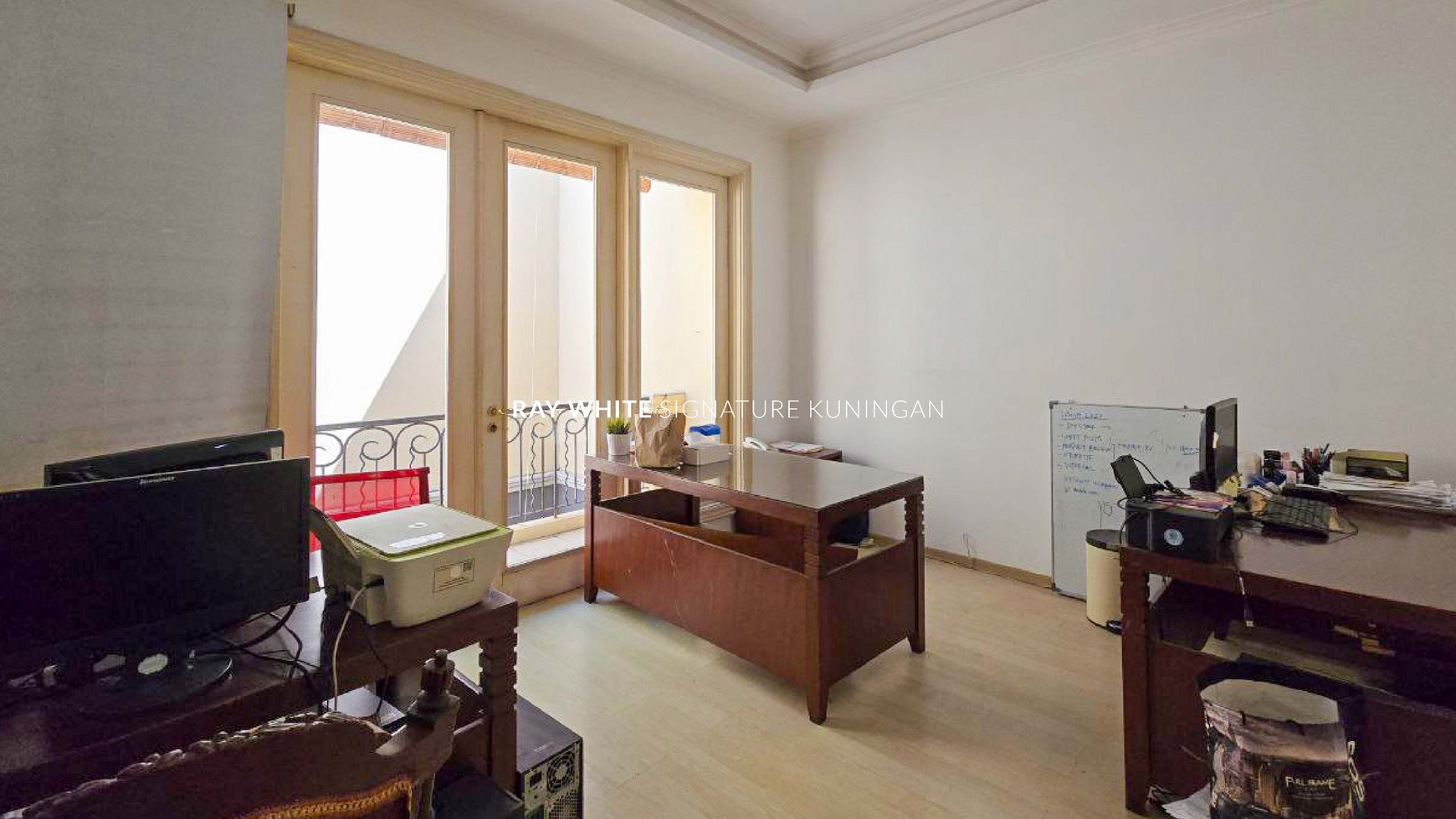 Dijual Rumah 4 Lantai Siap Huni di Jalan Setiabudi VI Cocok untuk Kantor atau Kost