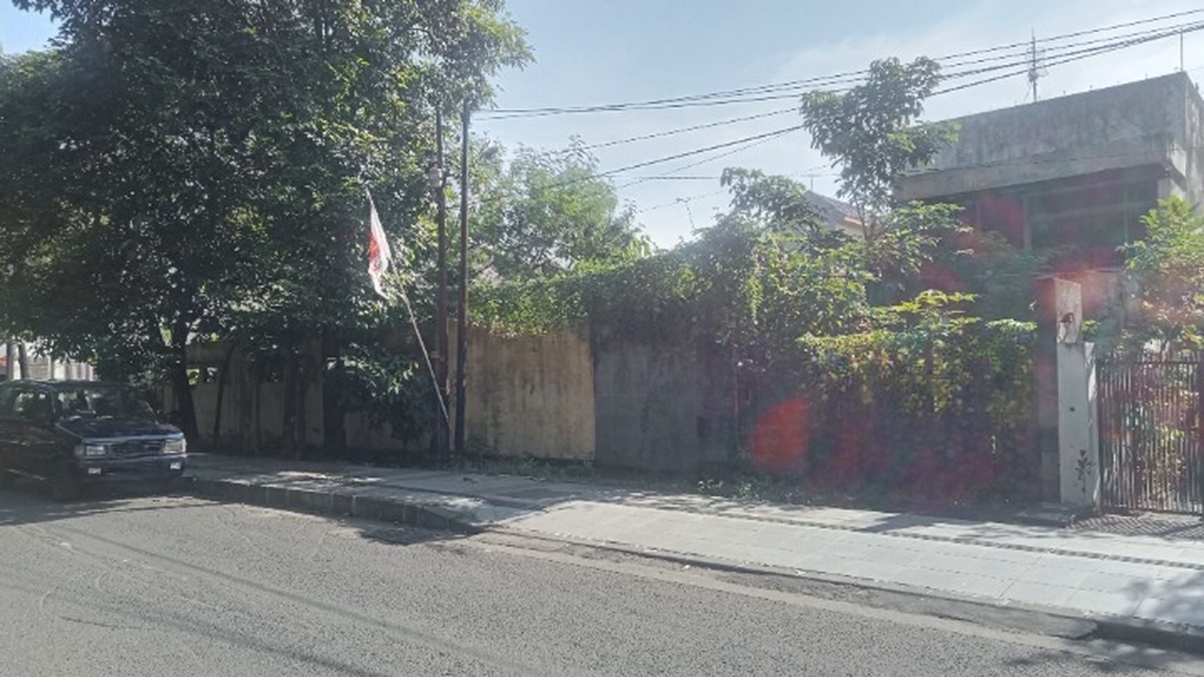 Rumah hitung tanah 840 m 13 jt/m Surabaya jalan raya