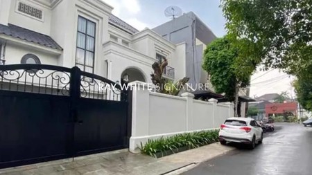 Jual Rumah Mewah di Lokasi Elite Jl. Panglima Polim Kebayoran Baru