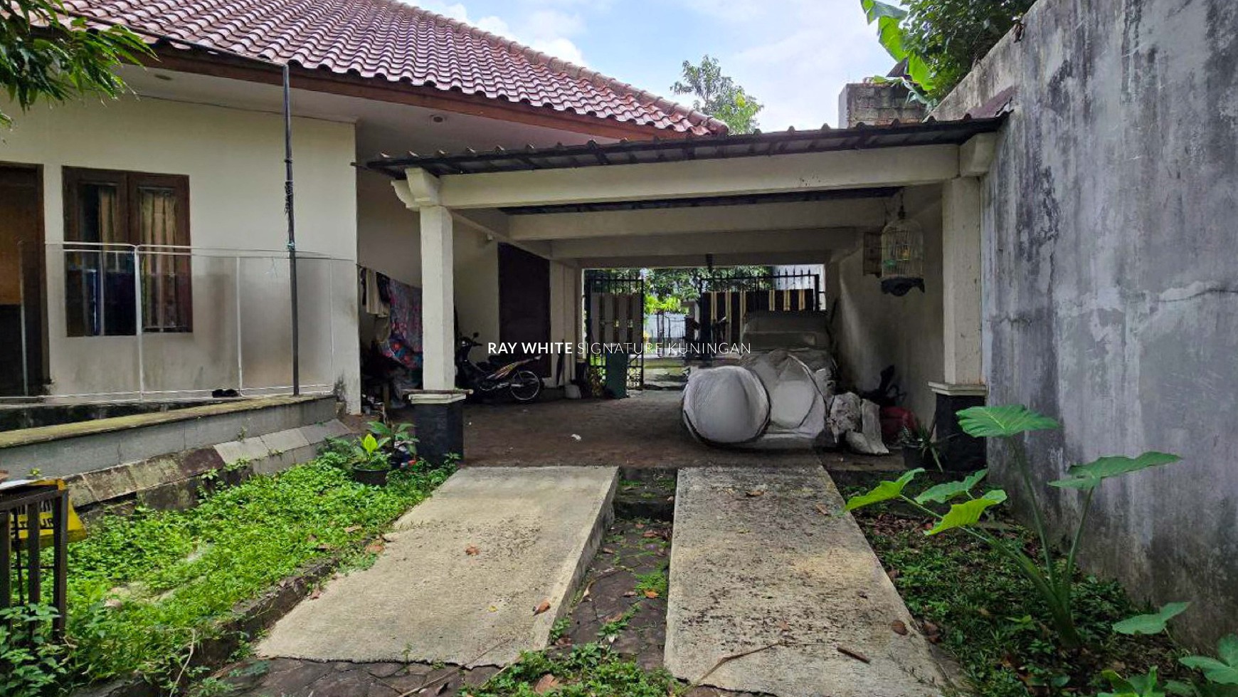 Jual Rumah Siap Huni dekat TMII di Ceger Permai