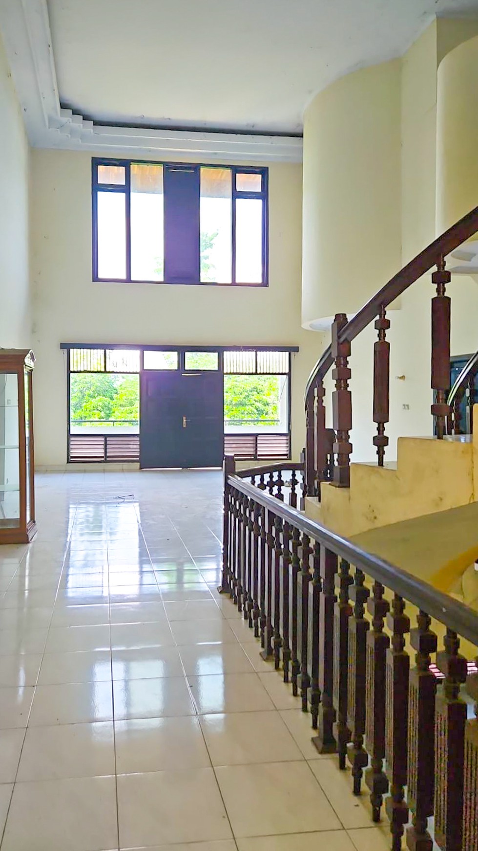 RUMAH KLASIK HALAMAN LUAS DI PAAL LIMA, KOTA BARU, JAMBI COCOK UNTUK HOTEL, CLUSTER, RESTORAN / CAFE, GEDUNG KANTOR