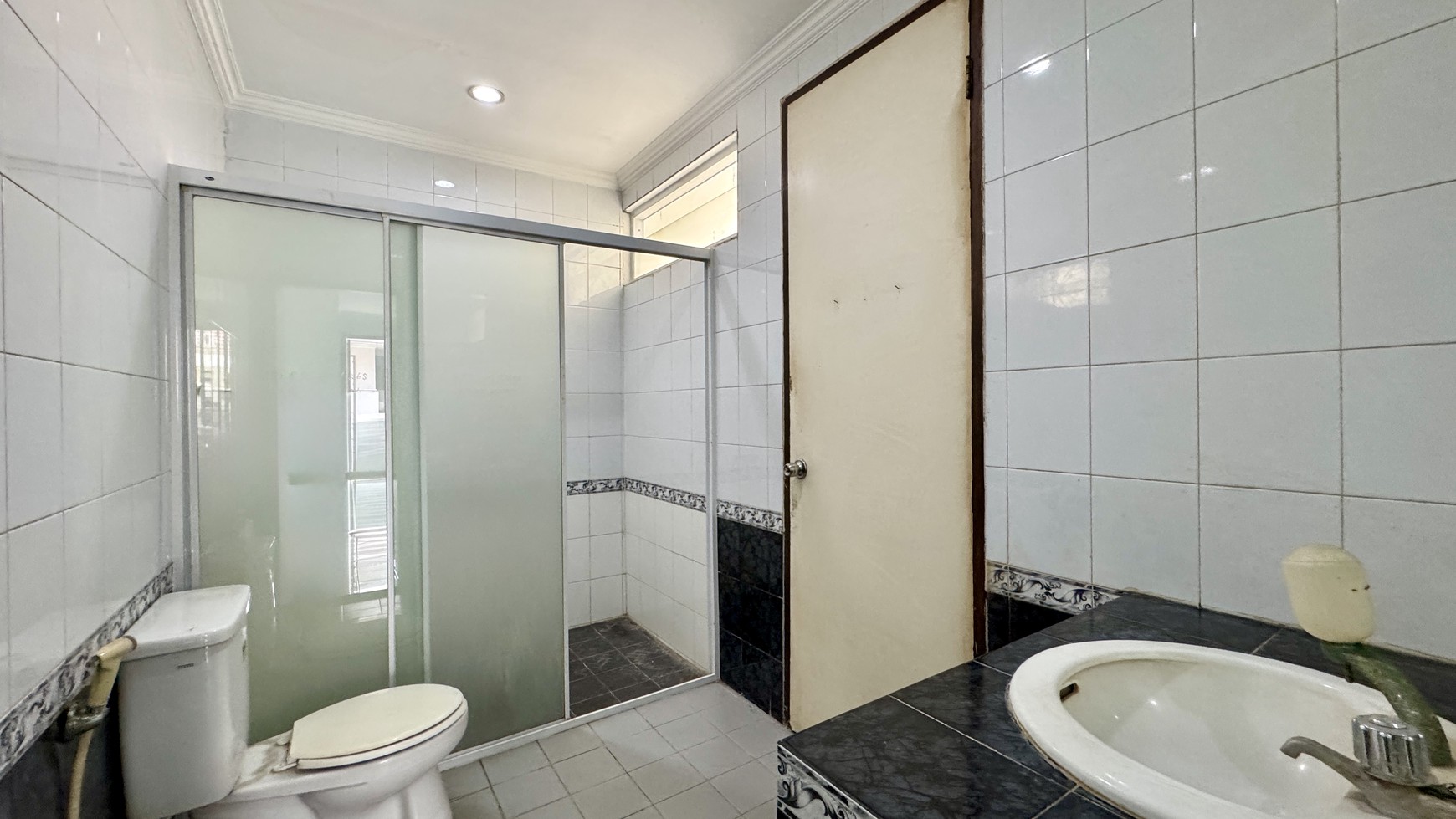 Dijual Rumah di Daan Mogot Baru, Jakarta Barat Indonesia