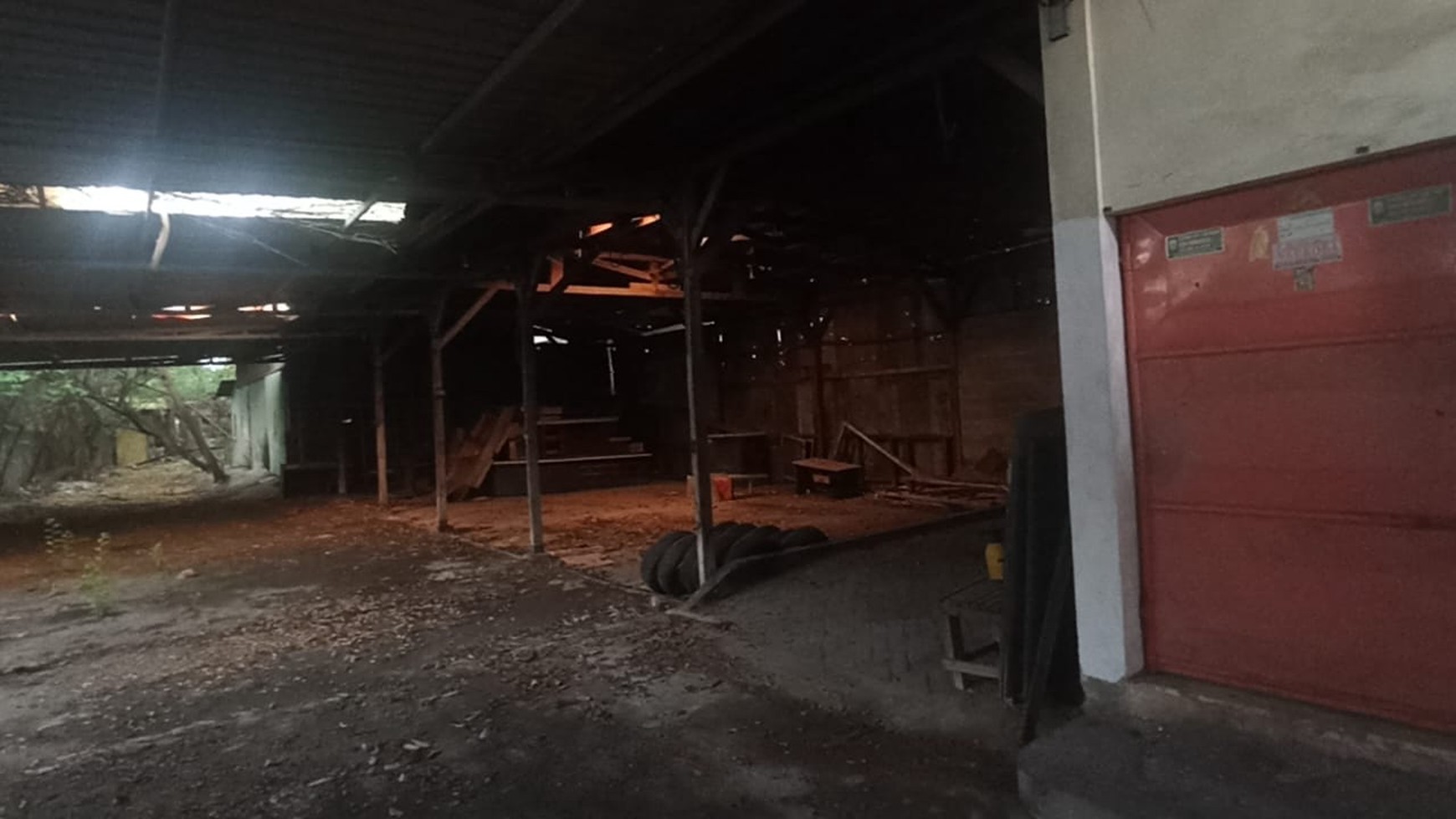 DISEWAKAN EX SHOWROOM MOBIL