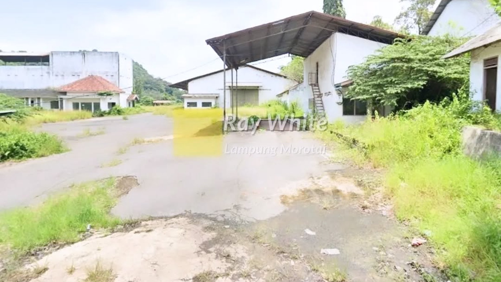 Dijual Gudang plus Tanah Luas 2,6 hektar