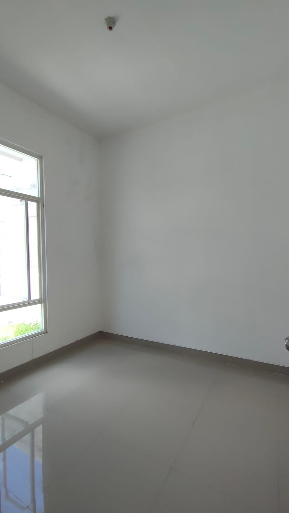 DIJUAL RUMAH GRESS SIAP HUNI