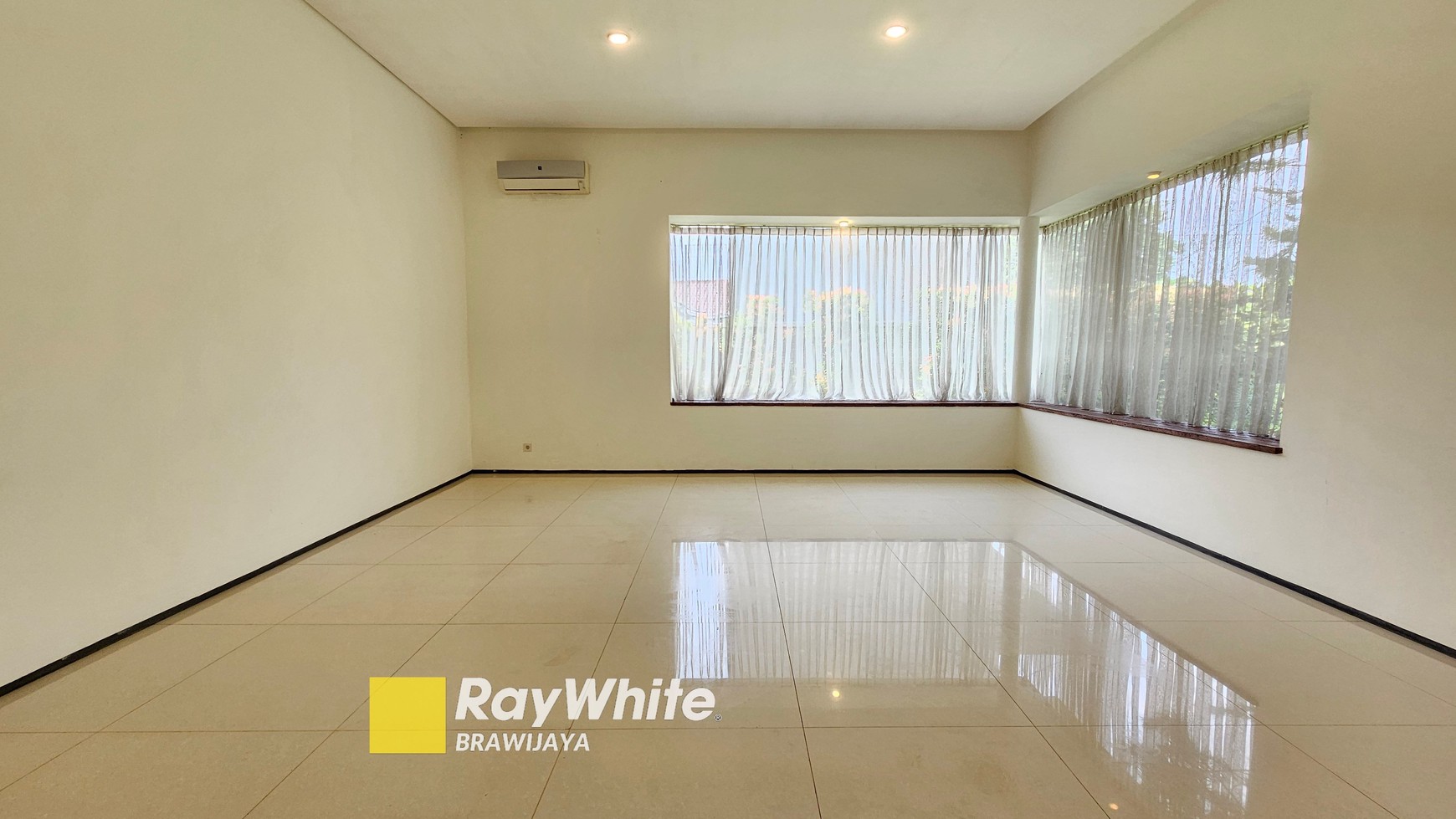Rumah asri 1 lantai di Ampera Kemang, Jakarta Selatan, Siap Huni, 1 km ke Tol JORR