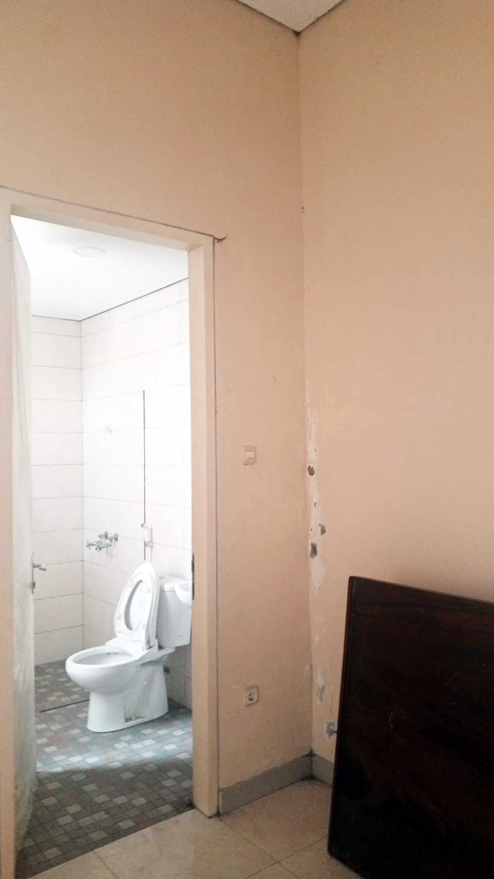 Rumah di Puri Surya Jaya Taman Paris Sidoarjo, K.Tidur 2, SHGB, Bagus + Terawat, Siap Huni !!! - LT -