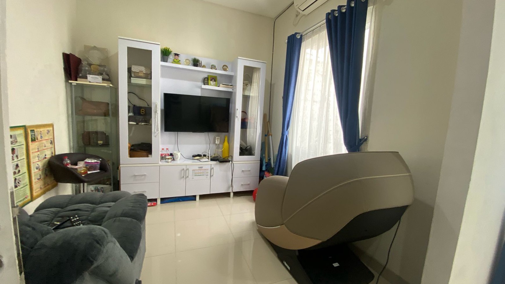 Rumah Cantik, Rapih, 2 Lantai di Cibubur Country