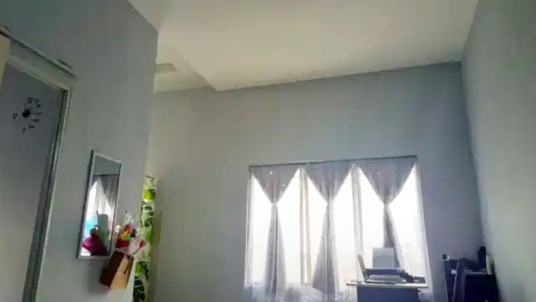 Rumah di Taman Aloha Sidoarjo, 2 Lantai, Bagus + Terawat, Siap Huni - LT -