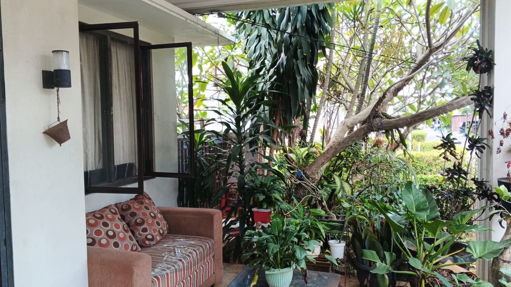 Dijual rumah di Taman Ubud Permai Lippo Karawaci Tangerang