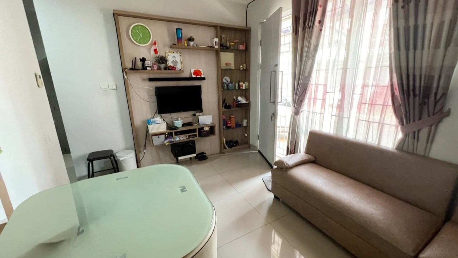 Rumah Hook Full Furnished di Malibu Village Gading Serpong