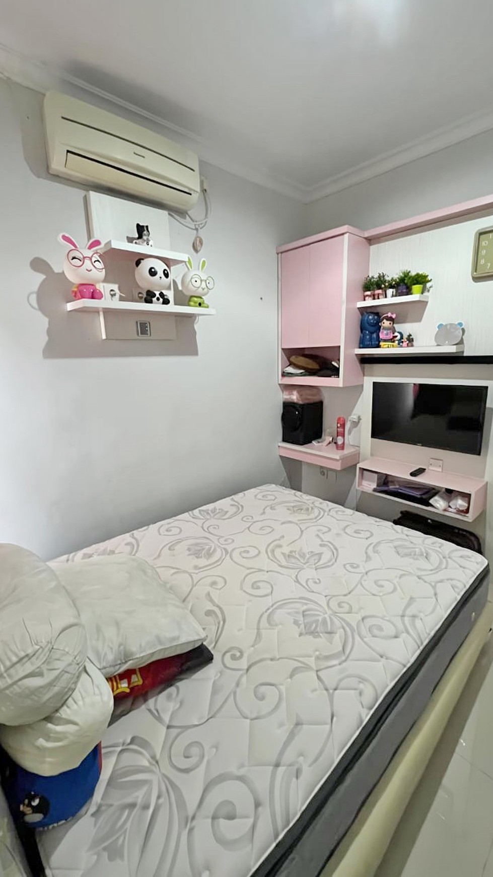 Rumah Hook Full Furnished di Malibu Village Gading Serpong
