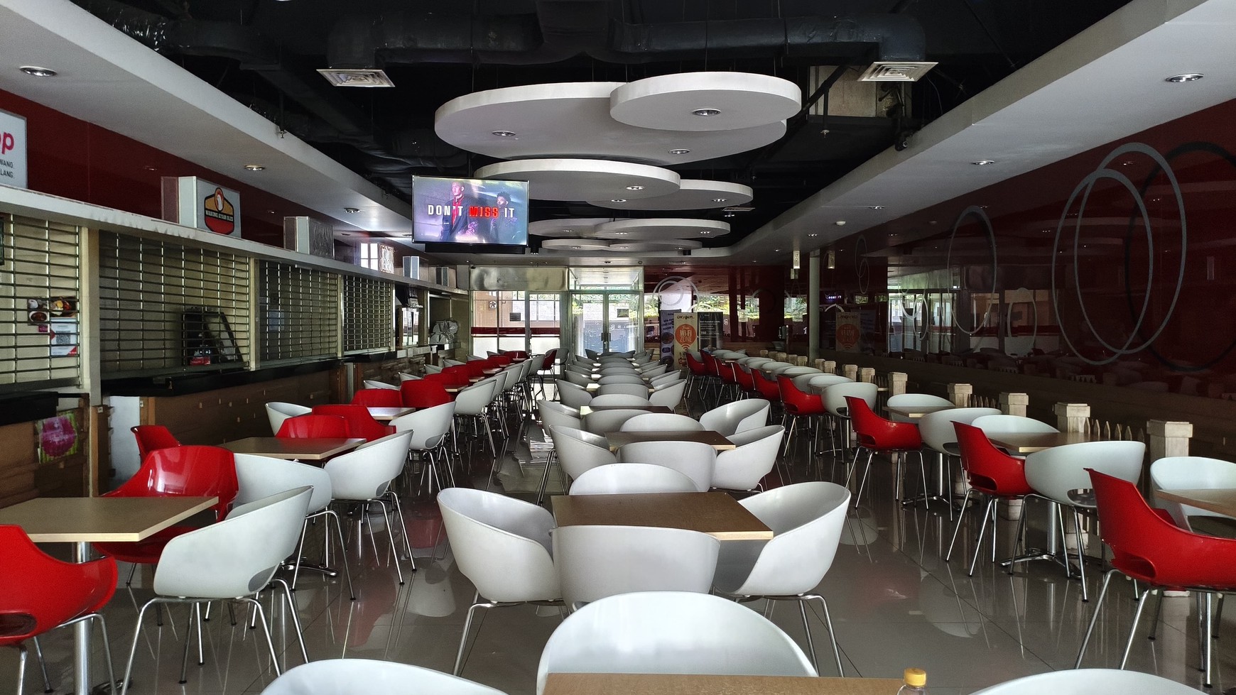 Office Space Full Furnished di Sovereign Plaza - Lokasi Strategis TB Simatupang!