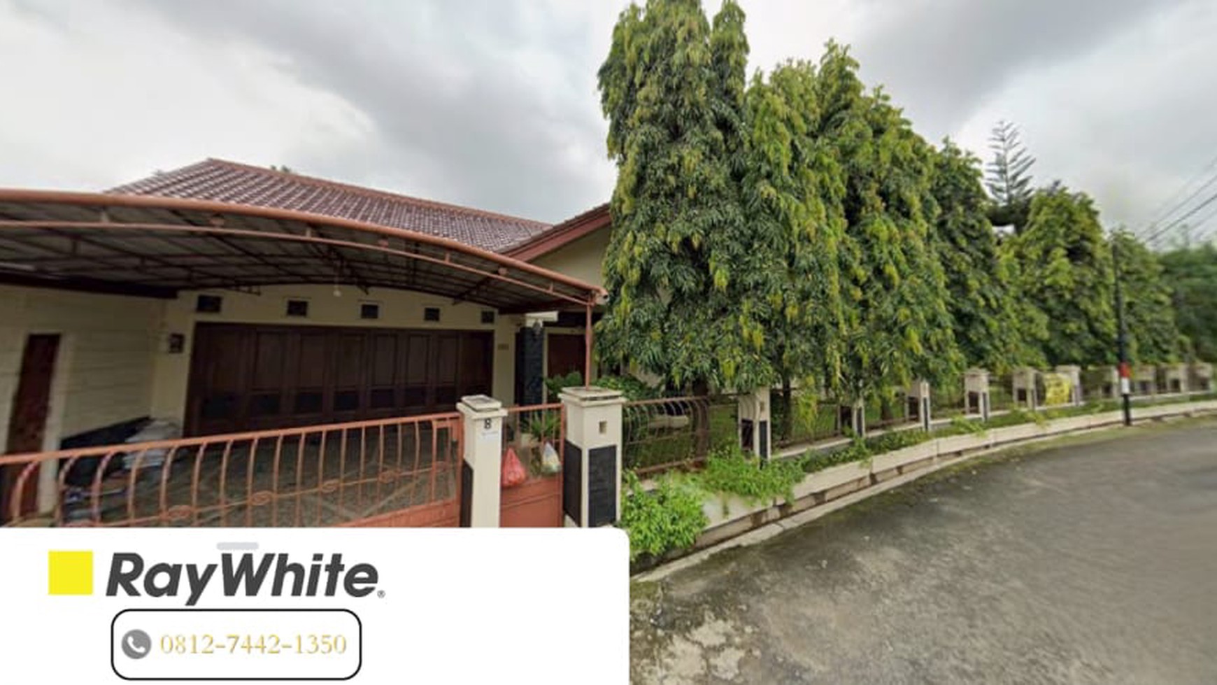 Sewa Rumah Mewah dengan Kolam Renang di Pahoman Bandar Lampung