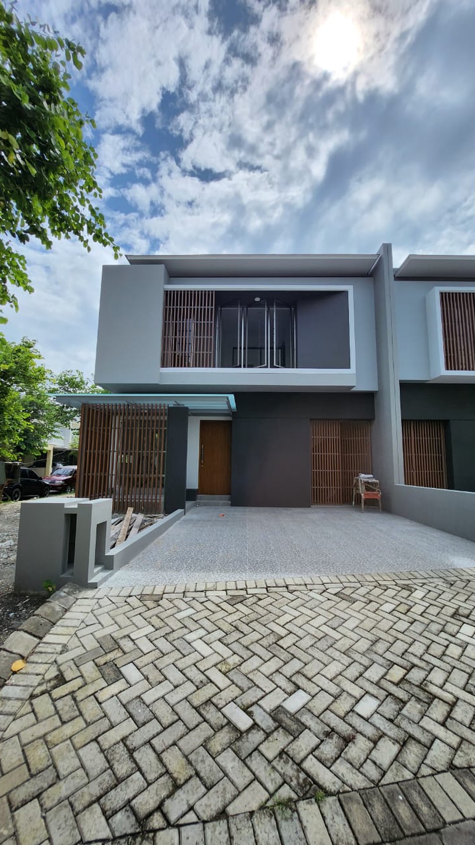 Dijual Rumah Baru Hook Royal Residence Wiyung Surabaya