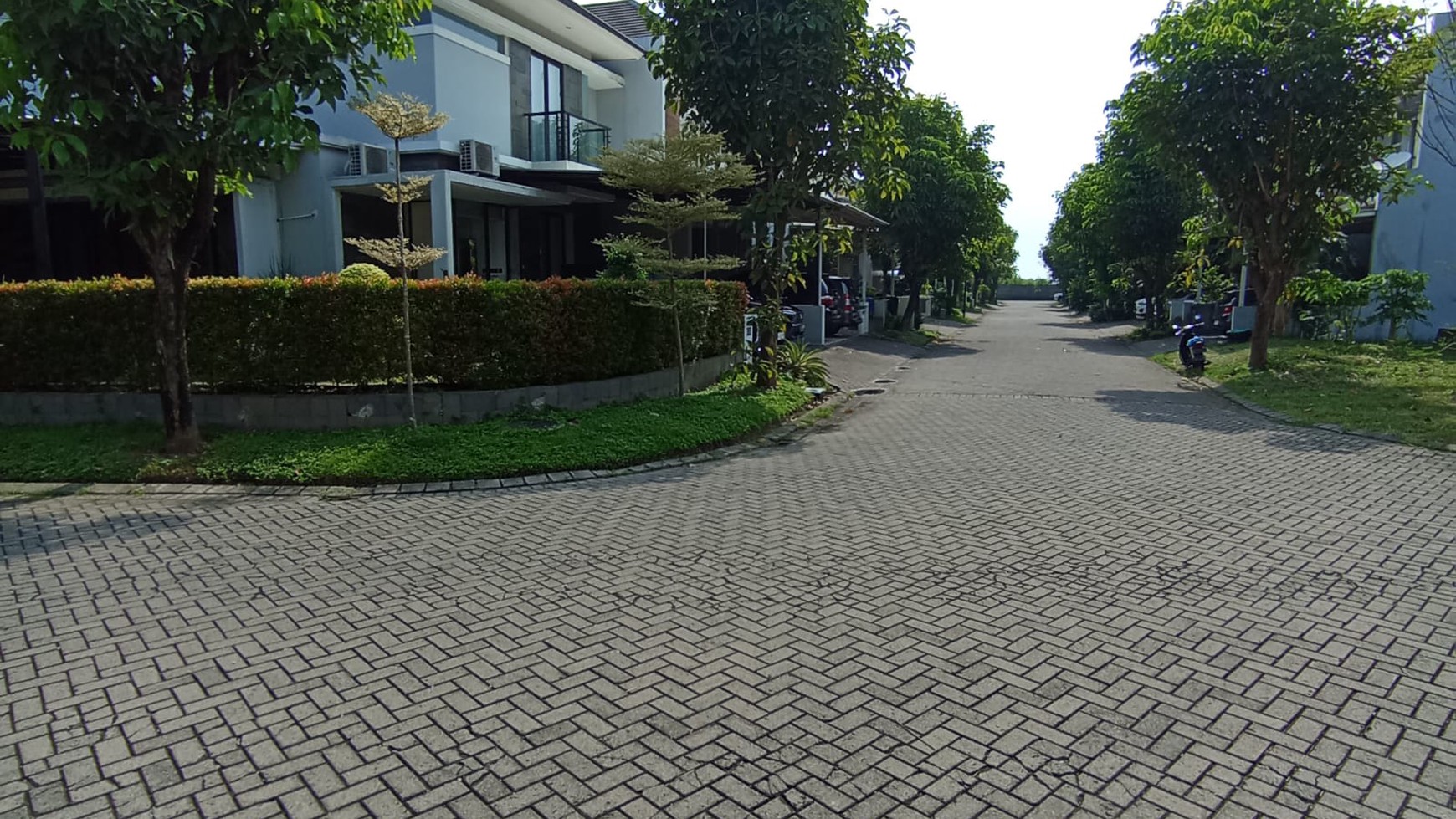 Rumah Cluster Monticello Royal Residence, Surabaya