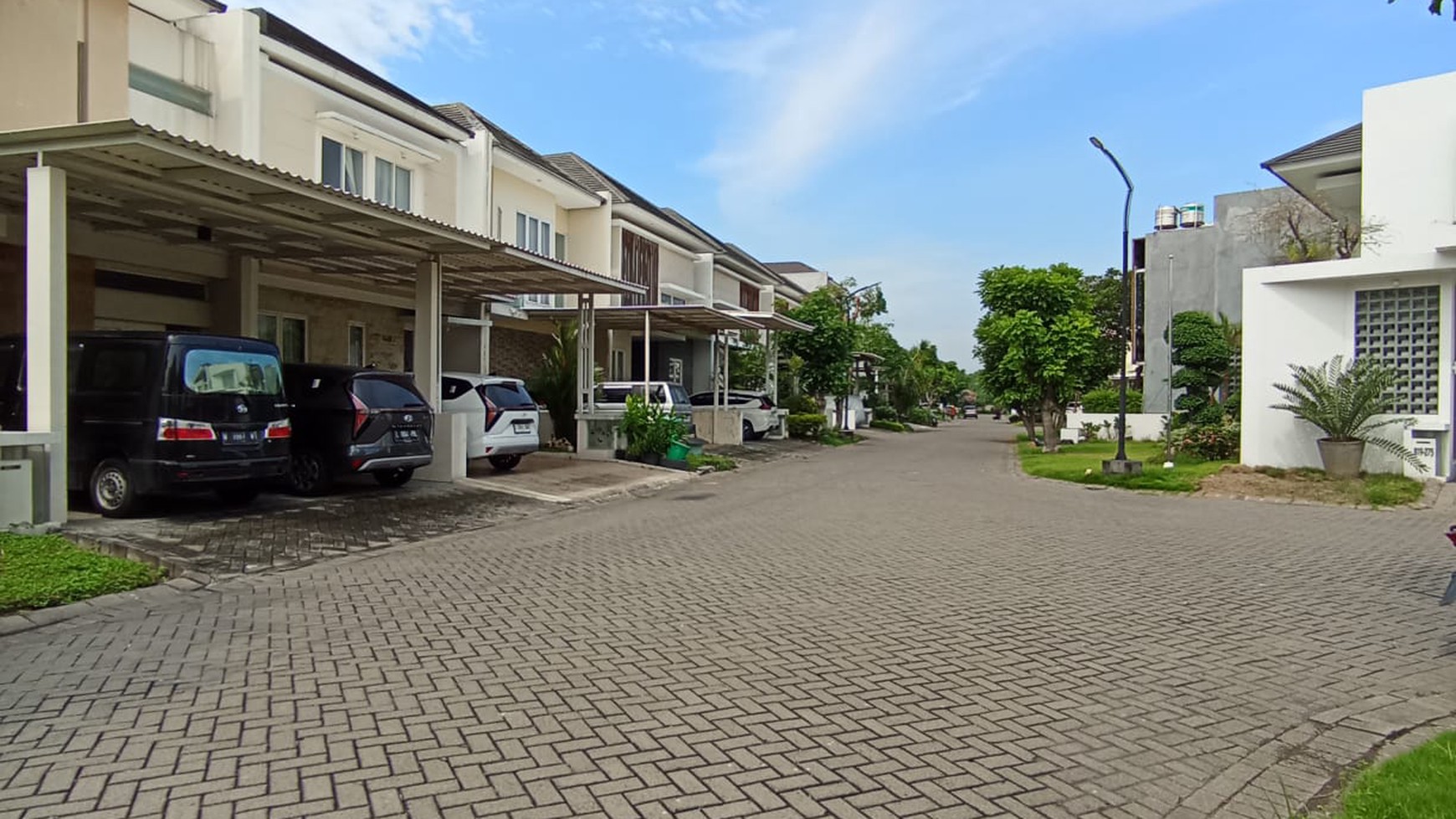 Rumah Cluster Greenwich Royal Residence, Surabaya