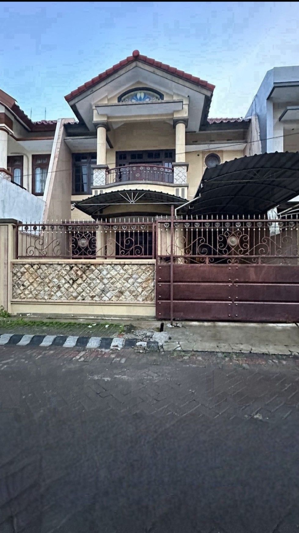 1 Man Luas Rumah Dharmahusada Mas - Mulyosari - Sutorejo- Pakuwon City Dekat Xin Zhong, Sma Gloria, Galaxy Mall