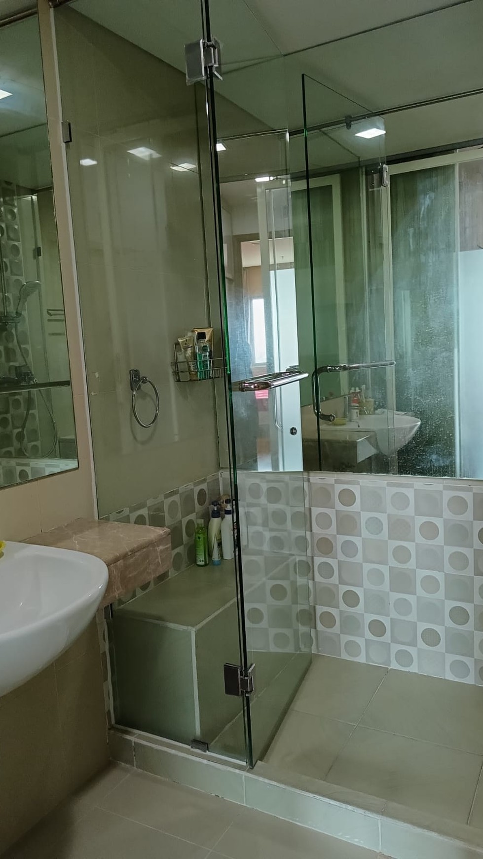 Apartemen De Residence Waterplace Pakuwon Surabaya Barat