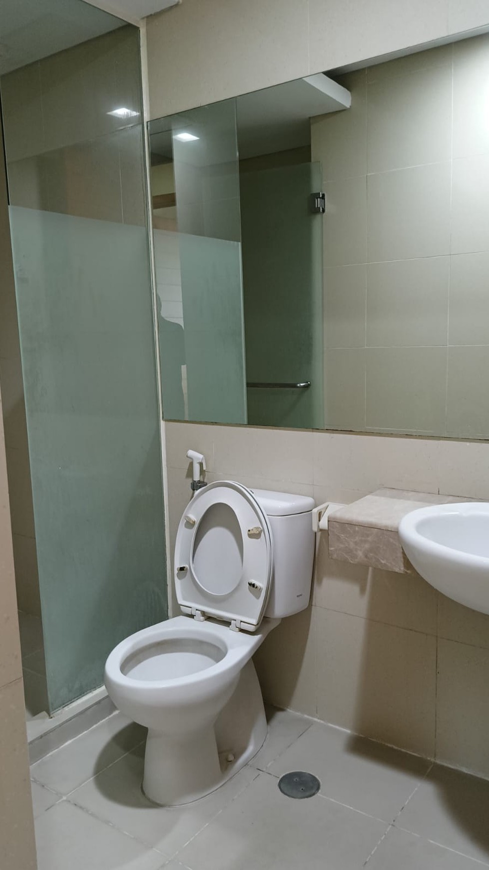 Apartemen De Residence Waterplace Pakuwon Surabaya Barat